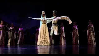 Красивый, национальный танец-приглашение осетин ХОНГА (ГАПиТ «Симд» Юг Осетии)