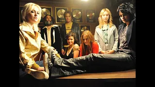 The Runaways - I Love Playin' With Fire [1977] [Alta calidad] Me encanta jugar con fuego