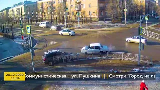 ДТП (авария г. Волжский) ул. Коммунистическая - ул. Пушкина 28-12-2020 11-04