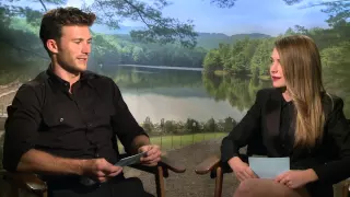 Either Or Featurette with Scott Eastwood and Britt Robertson