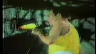 Queen Live At Knebworth Park - Under Pressure