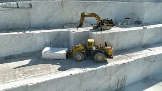 Huge Wheel Loaders Caterpillar & Komatsu Working On Birros Marble Quarries - Mega Machines Movie