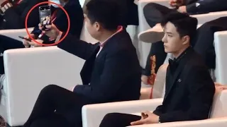 Wang Yibo was uncomfortable because of these two men at Weibo Night awards