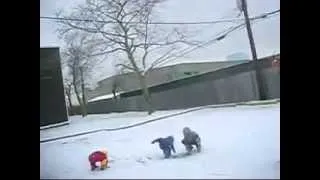 JUGANDO EN LA NIEVE 2