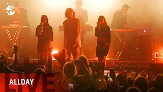 Allday and The Veronicas - 'Untouched' (Splendour In The Grass 2019)