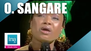 Oumou Sangare "Djôrôlen" (live officiel) | Archive INA