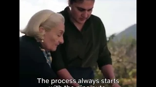 La Nonna Lidia makes Pesto with Samin Nosrat on her "Salt Fat Acid Heat" series