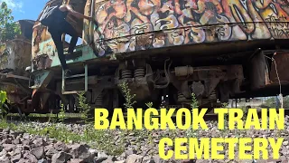 🇹🇭 ABANDONED TRAIN CEMETERY IN BANGKOK - THAILAND - URBAN EXPLORATION #1