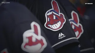 Despite ban on headdresses and face paint, Indians fans can still wear Chief Wahoo at games