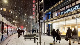 Zurich Snowfall walk 🌨❄️☃️ Niederdorf / Bahnhofstrasse + Christmas lights (4K, HDR), December 2022