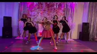 Emily’s quinceañera surprise dance