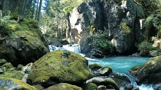 Невероятно Божественная музыка!!! Улетаешь в другой мир!! речіка яка лечьт)))