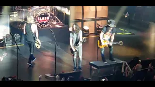 Slash "Nightrain" with Duff McKagan. Todd Kerns on vocals Seattle 2/9/2022