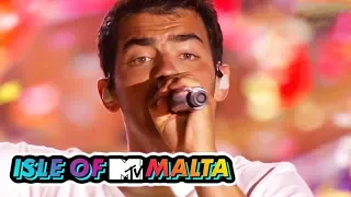 DNCE - ‘Cake By The Ocean’ | Live at Isle Of MTV Malta 2017