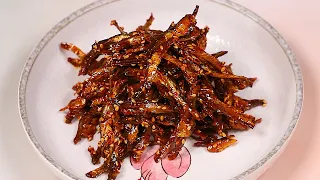 Great tip on how to make stir-fried anchovies with red pepper paste. "Shimbang-gol Housewife"