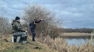 ПІШЛА ПЛОТВА. Рибалка На Поплавок в кінці Лютого