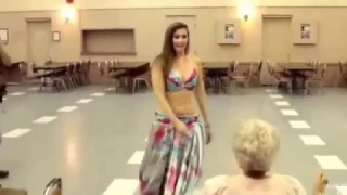 Belly dance on song Mere Rashk -e- Qamar in Dubai