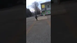 Пьяный в парке "Софора"