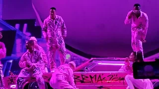 Ariana Grande - 7 Rings (BBMAs 2019 Performance Live) (Sweetener World Tour, Vancouver)