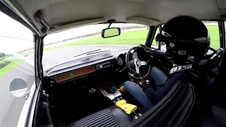 Alfa Romeo 2000 GTV vs Ferrari 458 @ Goodwood: No Contest!