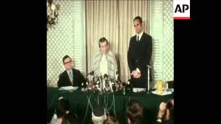 SYND 12-11-73 GOLDA MEIR PRESS CONFERENCE IN LONDON