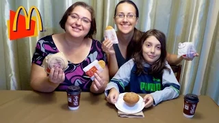 Mcdonalds Breakfast: Egg LT Bagels, Hash Browns And Blueberries Muffin | Gay Family Mukbang (먹방)