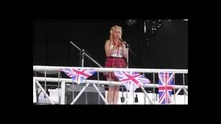 Treacle sings songbird at Swanage Carnivals Got Talent