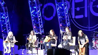 Foreigner " Girl On The Moon " Live Acoustic Toyota Amphitheater Wheatland CA 8-23-23