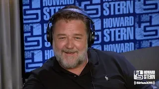 Russell Crowe Was Shocked by His Own Stardom After “Gladiator”