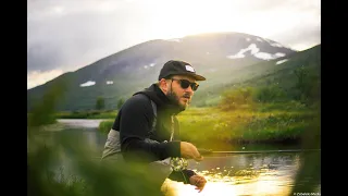 FLY FISHING in Crystal Creek : Brown trout paradise in Swedish Lapland