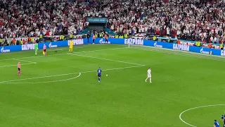 EURO 2020 Final: England - Italy penalty shootout and fan reactions