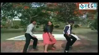 Arthamulla Asaigal Movie Best Song