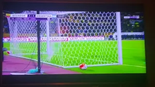 Goool de argentina vs ecuador 1-1 Messi gol