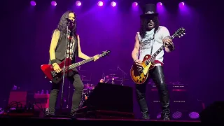 Slash feat. Myles Kennedy & The Conspirators - Always On The Run (Paris, le Zénith, 29/04/2024)