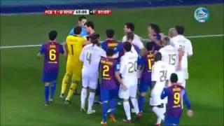 Barcelone vs Real Madrid | La plus grosse bagarre du monde au Football