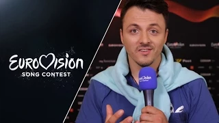 Daniel Kajmakoski sings a part of his favourite Eurovision song