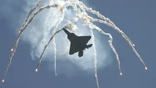4K F-22 Raptor. Wings over Solano 2024. Amazing Flares and Thrust Vectoring. Saturday. 60fps.