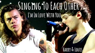 Harry & Louis singing to each other Little Things (most Louis to Harry)