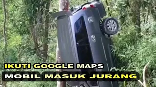 Follow google maps to enter the ravine