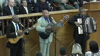 Mineiro e Mineirinho   Com Cristo no barco