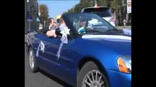 Веселая свадьба на кабриолетах Рома и Люда3.avi