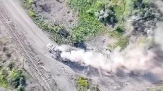 Ukraine's 14th Mechanized Brigade destroyed a Russian R-149MA1 command and staff vehicle
