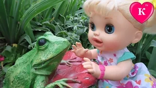 Кукла Пупсик  на прогулке   Беби Элайв мультик с куклой Видео для девочек