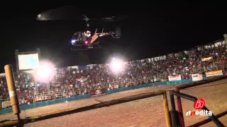 Pouso de helicóptero na Arena de Rodeio em São Francisco do Itabapoana na Expo 2013.