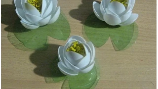 Кувшинки из одноразовых ложечек |  Lilies of disposable spoons