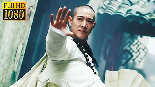 The monk accidentally entered a cave，met a master，his KungFu improved that can broke a rock !