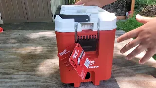 Milwaukee PACKOUT 16qt Compact Cooler