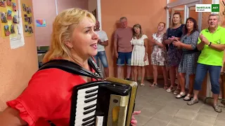 Akordeonu moteris - Birutė Kukalienė Santaikoje Alytaus rajone 2022 08 28