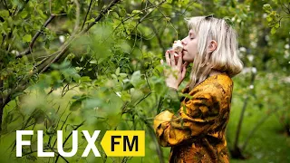 AURORA about The Gods We Can Touch - Album der Woche (FLUX FM)
