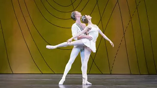 Symphonic Variations pas de deux (Marianela Nuñez, Vadim Muntagirov; The Royal Ballet)